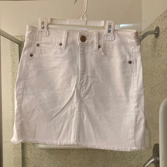 American Eagle Outfitters Dresses & Skirts - American Eagle White Denim Skirt